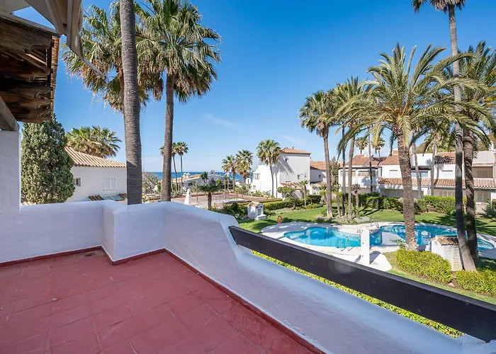 Appartamento Townhouse W/ Swimming Pool And Underground Parking