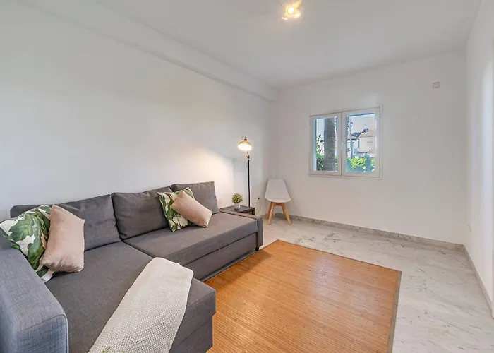 Townhouse W/ Swimming Pool And Underground Parking * Marbella