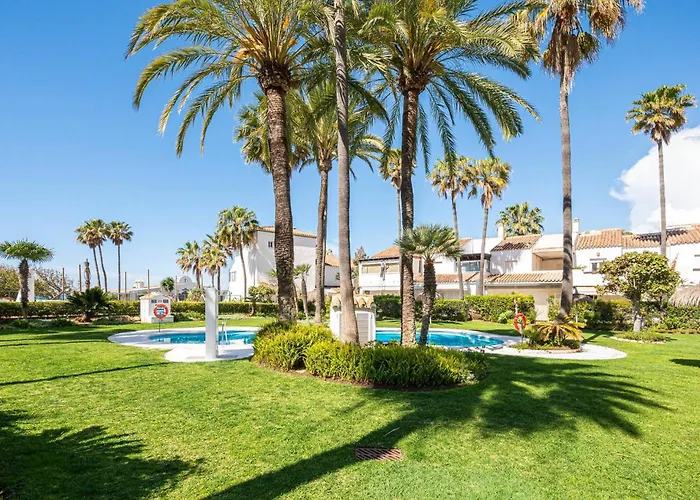 Townhouse W/ Swimming Pool And Underground Parking Appartamento Marbella