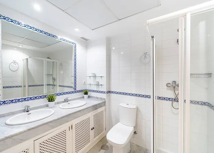 Appartamento Townhouse W/ Swimming Pool And Underground Parking *