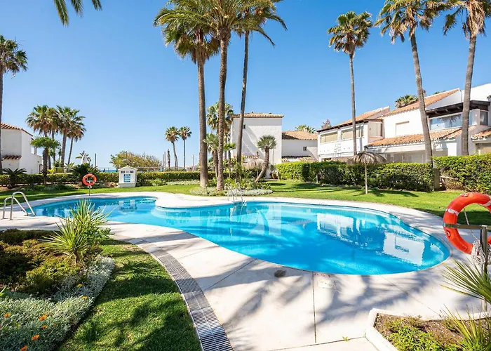 Appartamento Townhouse W/ Swimming Pool And Underground Parking Marbella