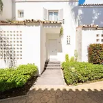 Townhouse W/ Swimming Pool And Underground Parking マルベーリャ