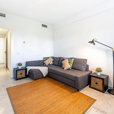 Townhouse W/ Swimming Pool And Underground Parking * マルベーリャ