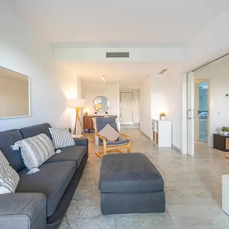 Townhouse W/ Swimming Pool And Underground Parking * Marbella