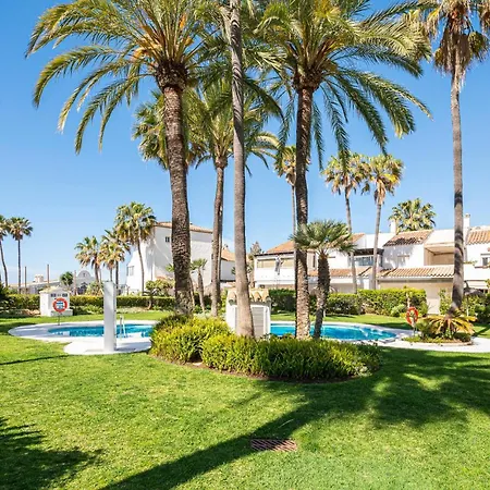 Townhouse W/ Swimming Pool And Underground Parking Daire Marbella