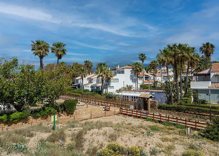 Townhouse W/ Swimming Pool And Underground Parking * Marbella