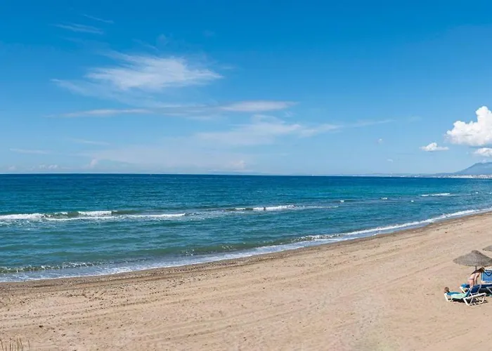 Townhouse W/ Swimming Pool And Underground Parking 公寓