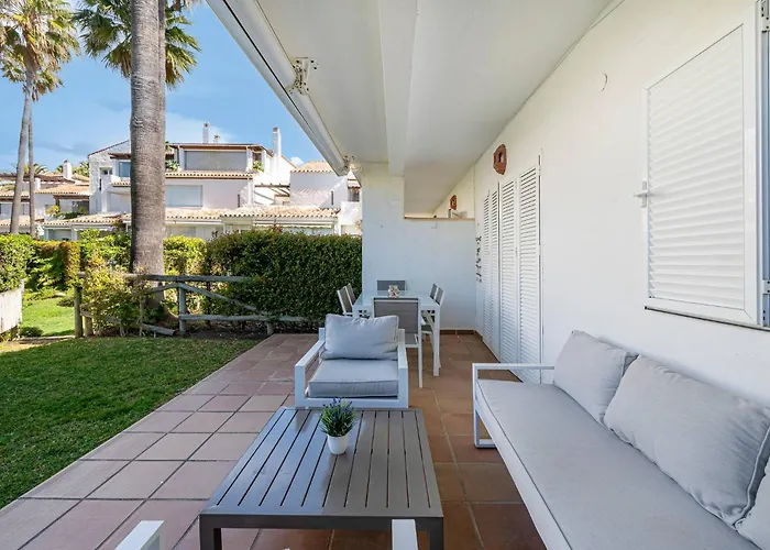 Townhouse W/ Swimming Pool And Underground Parking 公寓