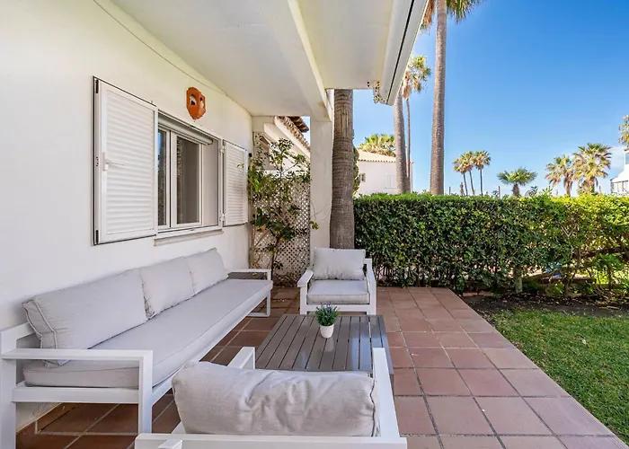 Townhouse W/ Swimming Pool And Underground Parking Apartament